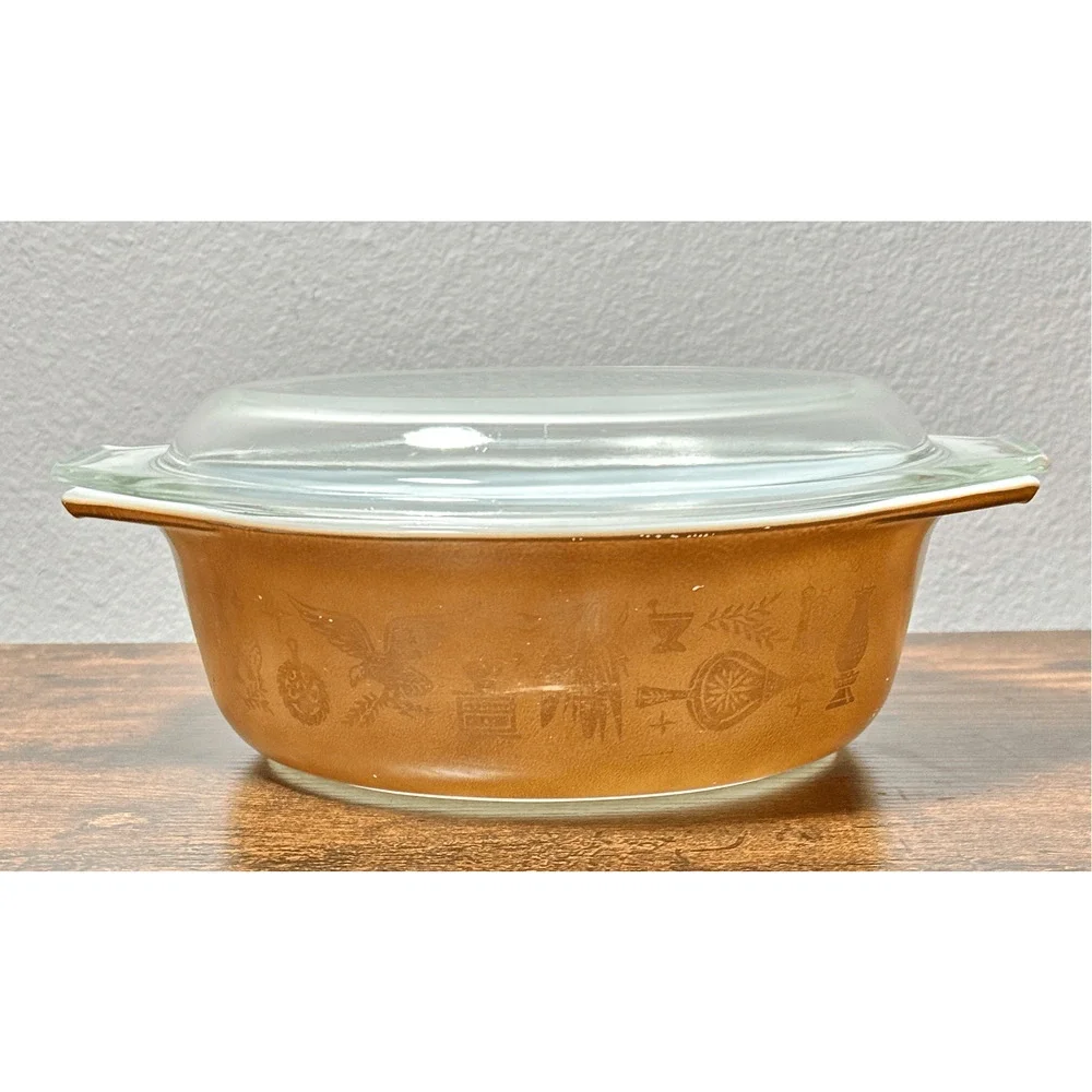 Vintage Pyrex Early American Oval Casserole Bowl Dish Gold Brown 043 1 1/2 Quart